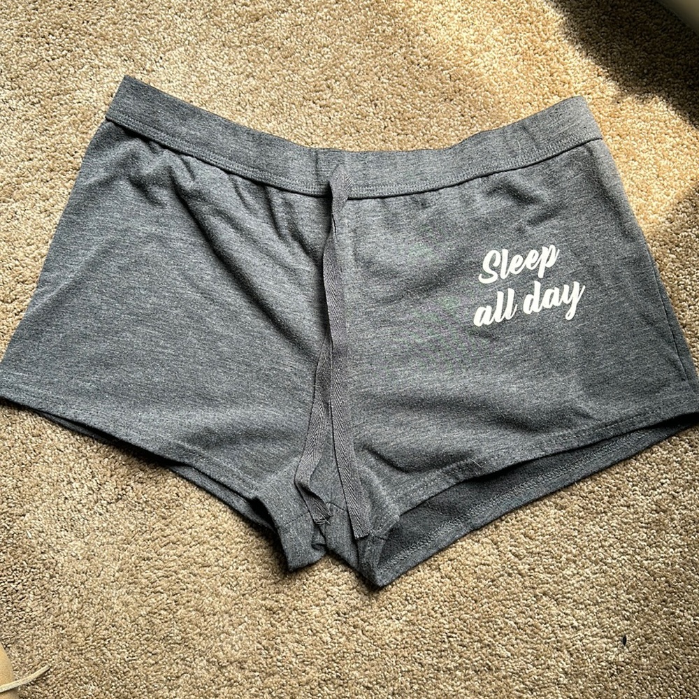 Graphic “sleep all day” lounge shorts (large)
